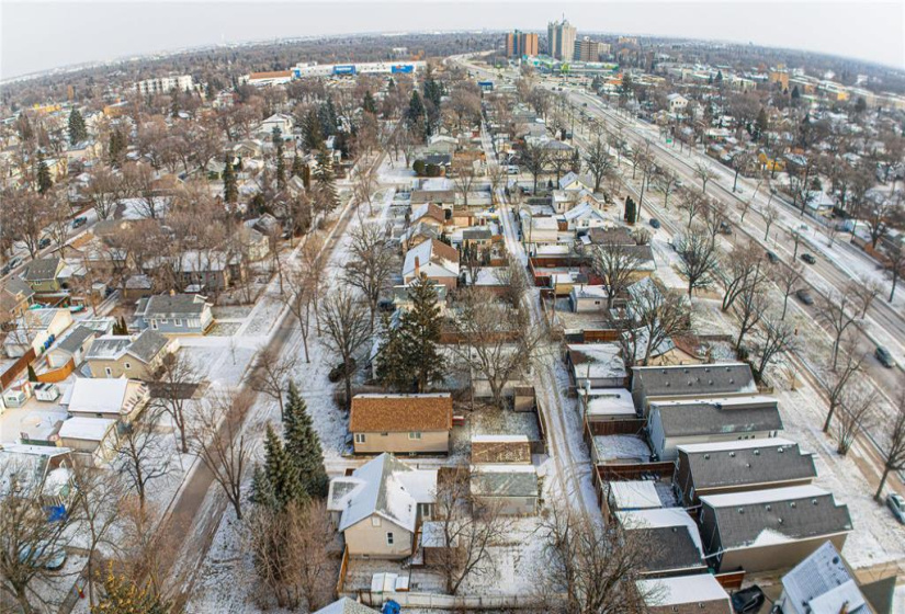 22 Inman, 3 Bedrooms Bedrooms, 9 Rooms Rooms,2 BathroomsBathrooms,Residential,For Sale,Inman