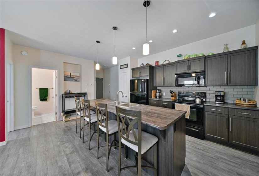 1276 Old PTH 59, 2 Bedrooms Bedrooms, 7 Rooms Rooms,2 BathroomsBathrooms,Condominium,For Sale,Old PTH 59