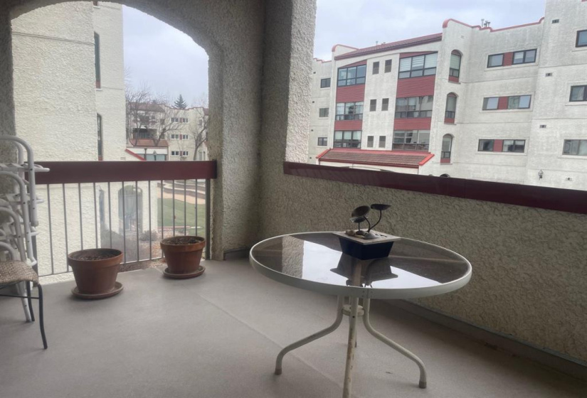 3281 Pembina, 2 Bedrooms Bedrooms, 7 Rooms Rooms,2 BathroomsBathrooms,Condominium,For Sale,Pembina