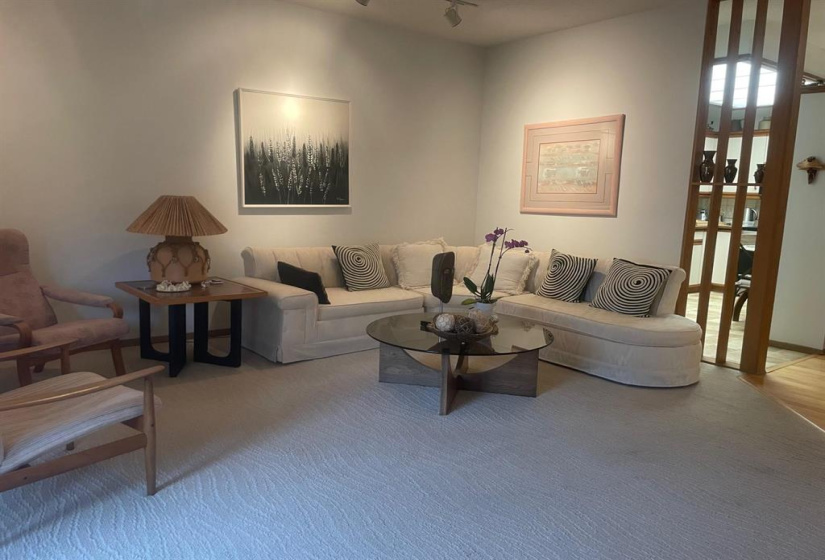 3281 Pembina, 2 Bedrooms Bedrooms, 7 Rooms Rooms,2 BathroomsBathrooms,Condominium,For Sale,Pembina