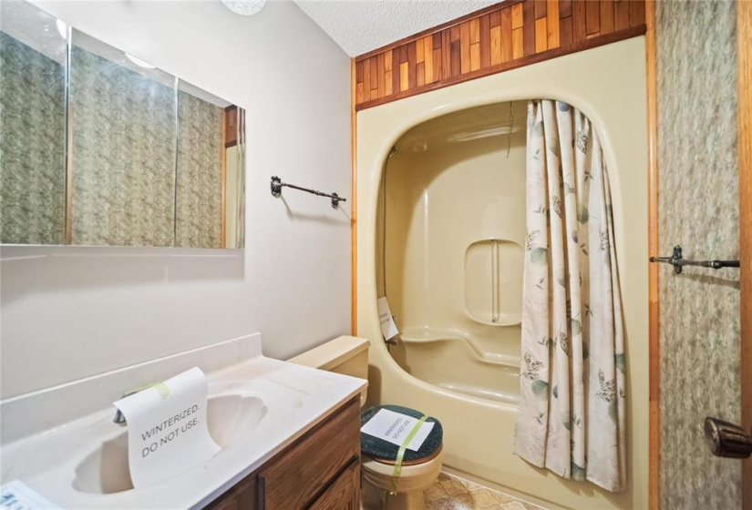 1973 Berard, 3 Bedrooms Bedrooms, 13 Rooms Rooms,1 BathroomBathrooms,Residential,For Sale,Berard