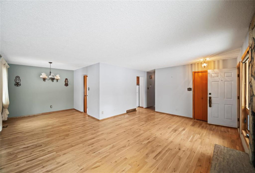 1973 Berard, 3 Bedrooms Bedrooms, 13 Rooms Rooms,1 BathroomBathrooms,Residential,For Sale,Berard