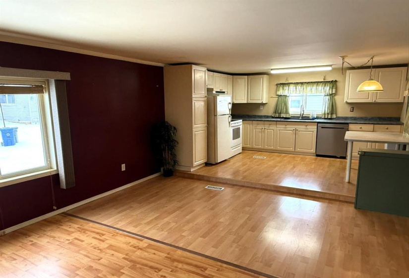 47 Sandale, 3 Bedrooms Bedrooms, 8 Rooms Rooms,1 BathroomBathrooms,Residential,For Sale,Sandale