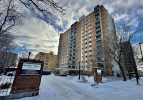 230 Roslyn, 3 Rooms Rooms,1 BathroomBathrooms,Condominium,For Sale,Roslyn 230 Roslyn, 3 Rooms Rooms,1 BathroomBathrooms,Condominium,For Sale,Roslyn