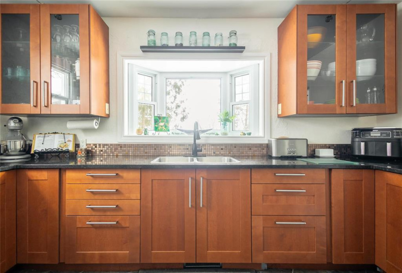 56070 SYMINGTON, 2 Bedrooms Bedrooms, 6 Rooms Rooms,1 BathroomBathrooms,Residential,For Sale,SYMINGTON