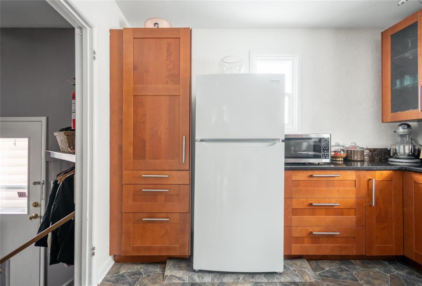 56070 SYMINGTON, 2 Bedrooms Bedrooms, 6 Rooms Rooms,1 BathroomBathrooms,Residential,For Sale,SYMINGTON