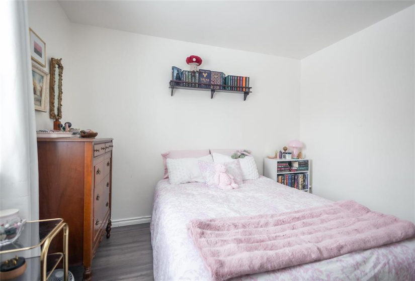 56070 SYMINGTON, 2 Bedrooms Bedrooms, 6 Rooms Rooms,1 BathroomBathrooms,Residential,For Sale,SYMINGTON