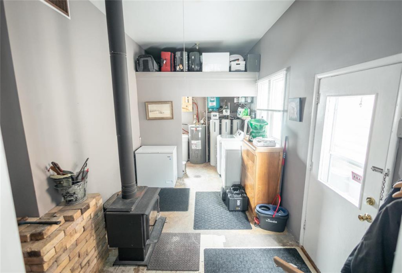 56070 SYMINGTON, 2 Bedrooms Bedrooms, 6 Rooms Rooms,1 BathroomBathrooms,Residential,For Sale,SYMINGTON