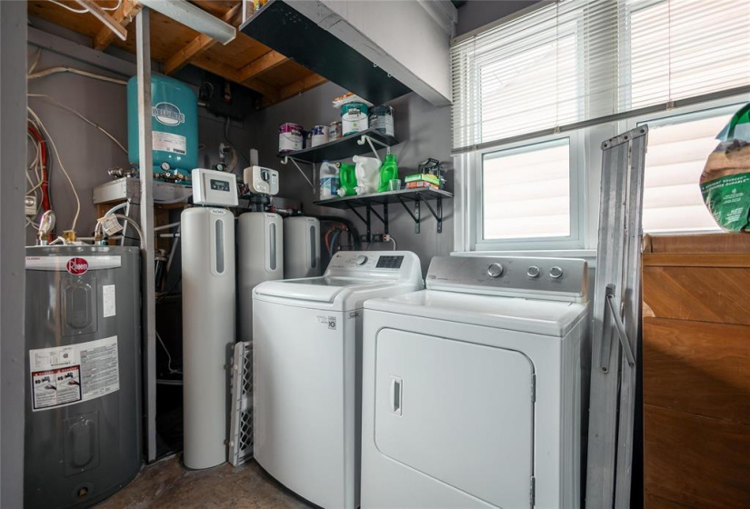 56070 SYMINGTON, 2 Bedrooms Bedrooms, 6 Rooms Rooms,1 BathroomBathrooms,Residential,For Sale,SYMINGTON