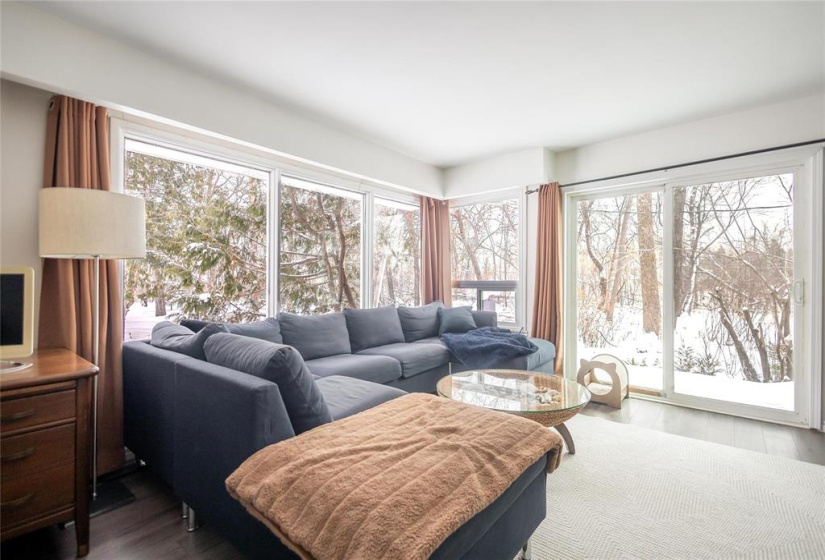 56070 SYMINGTON, 2 Bedrooms Bedrooms, 6 Rooms Rooms,1 BathroomBathrooms,Residential,For Sale,SYMINGTON