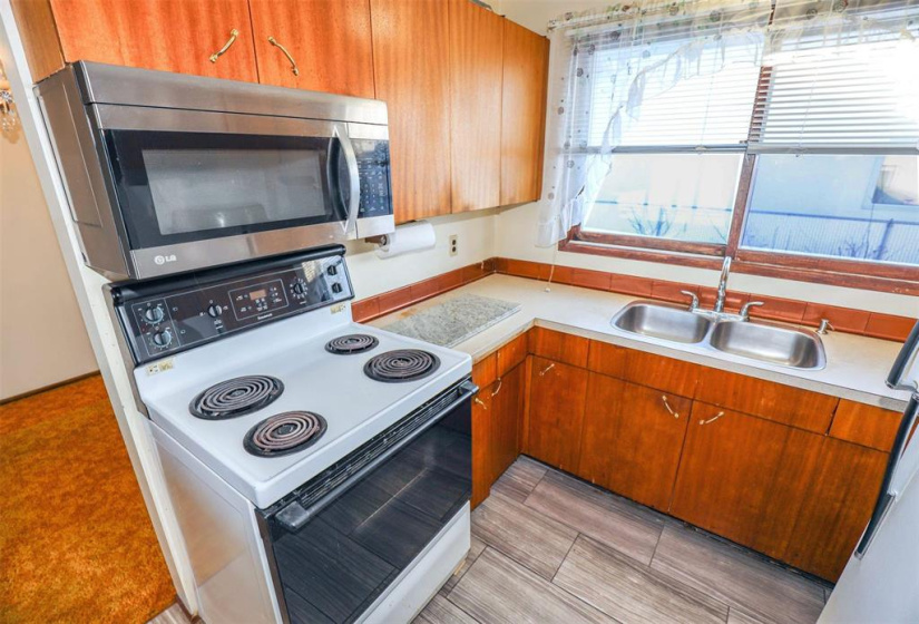 144 Sansome, 4 Bedrooms Bedrooms, 11 Rooms Rooms,1 BathroomBathrooms,Residential,For Sale,Sansome