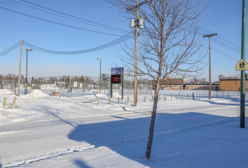 144 Sansome, 4 Bedrooms Bedrooms, 11 Rooms Rooms,1 BathroomBathrooms,Residential,For Sale,Sansome