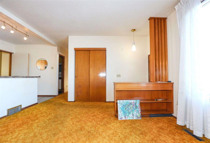 144 Sansome, 4 Bedrooms Bedrooms, 11 Rooms Rooms,1 BathroomBathrooms,Residential,For Sale,Sansome