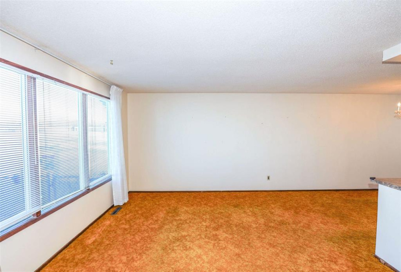 144 Sansome, 4 Bedrooms Bedrooms, 11 Rooms Rooms,1 BathroomBathrooms,Residential,For Sale,Sansome