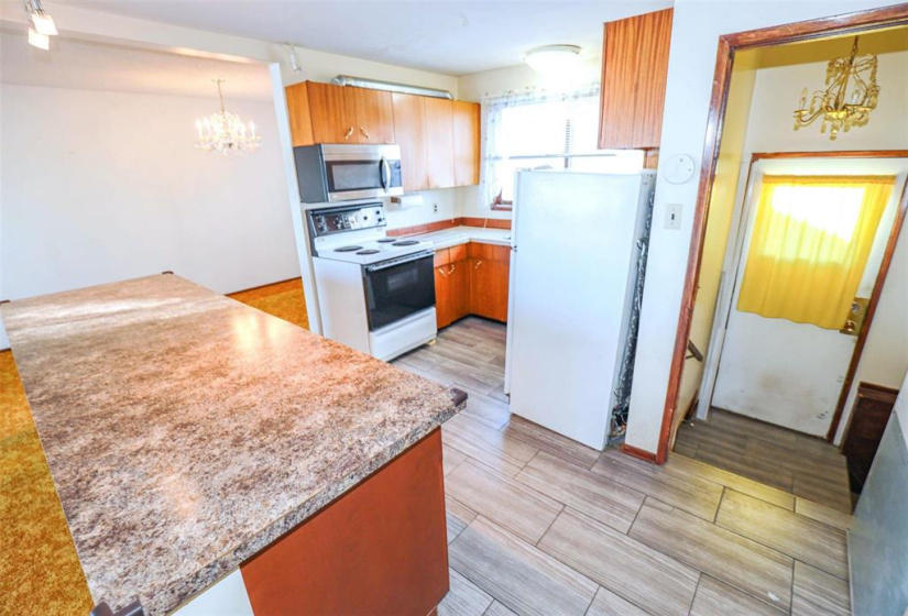 144 Sansome, 4 Bedrooms Bedrooms, 11 Rooms Rooms,1 BathroomBathrooms,Residential,For Sale,Sansome