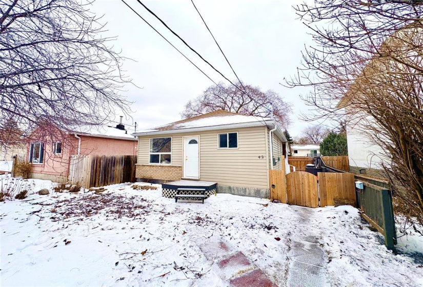 42 Hindley, 2 Bedrooms Bedrooms, 6 Rooms Rooms,1 BathroomBathrooms,Residential,For Sale,Hindley