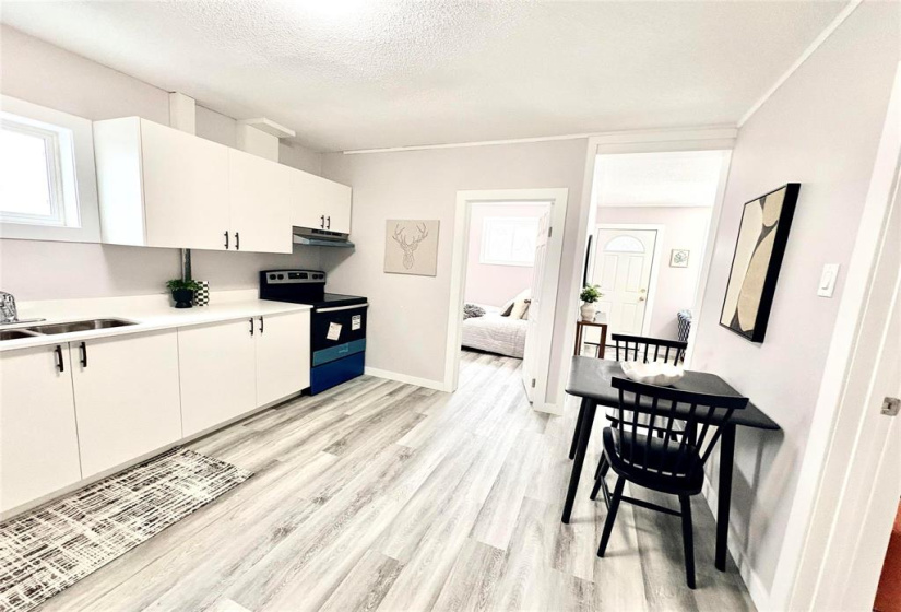 42 Hindley, 2 Bedrooms Bedrooms, 6 Rooms Rooms,1 BathroomBathrooms,Residential,For Sale,Hindley