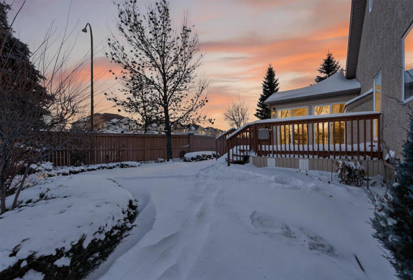 100 Royal Mint, 2 Bedrooms Bedrooms, 11 Rooms Rooms,3 BathroomsBathrooms,Condominium,For Sale,Royal Mint