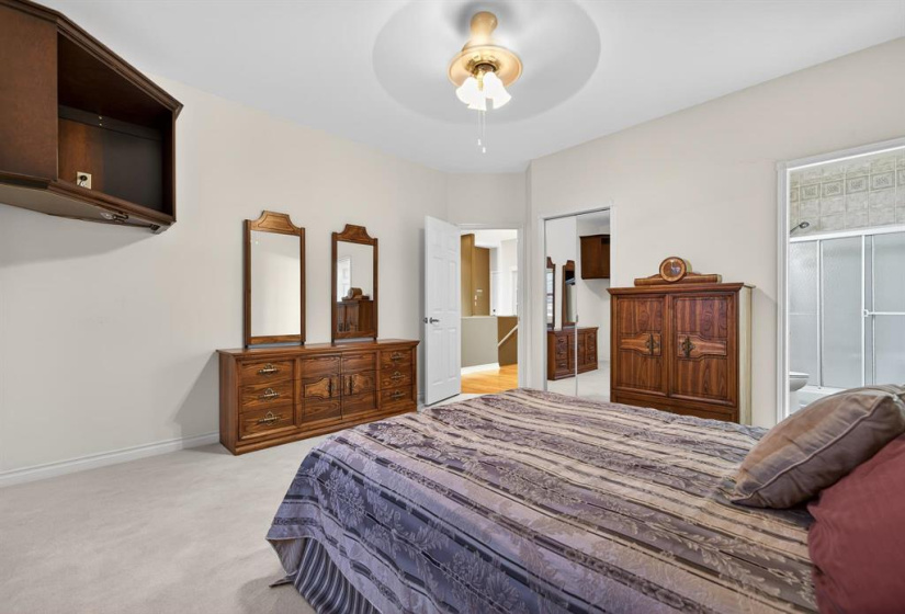 100 Royal Mint, 2 Bedrooms Bedrooms, 11 Rooms Rooms,3 BathroomsBathrooms,Condominium,For Sale,Royal Mint