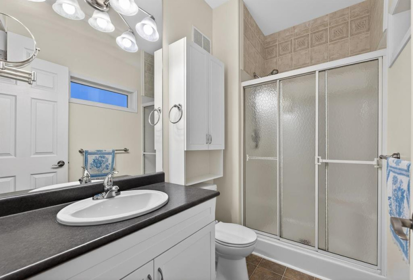 100 Royal Mint, 2 Bedrooms Bedrooms, 11 Rooms Rooms,3 BathroomsBathrooms,Condominium,For Sale,Royal Mint