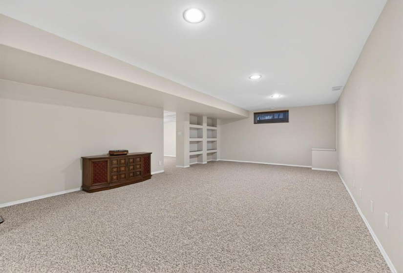 100 Royal Mint, 2 Bedrooms Bedrooms, 11 Rooms Rooms,3 BathroomsBathrooms,Condominium,For Sale,Royal Mint