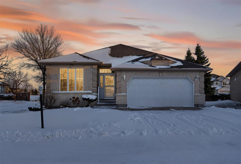 100 Royal Mint, 2 Bedrooms Bedrooms, 11 Rooms Rooms,3 BathroomsBathrooms,Condominium,For Sale,Royal Mint