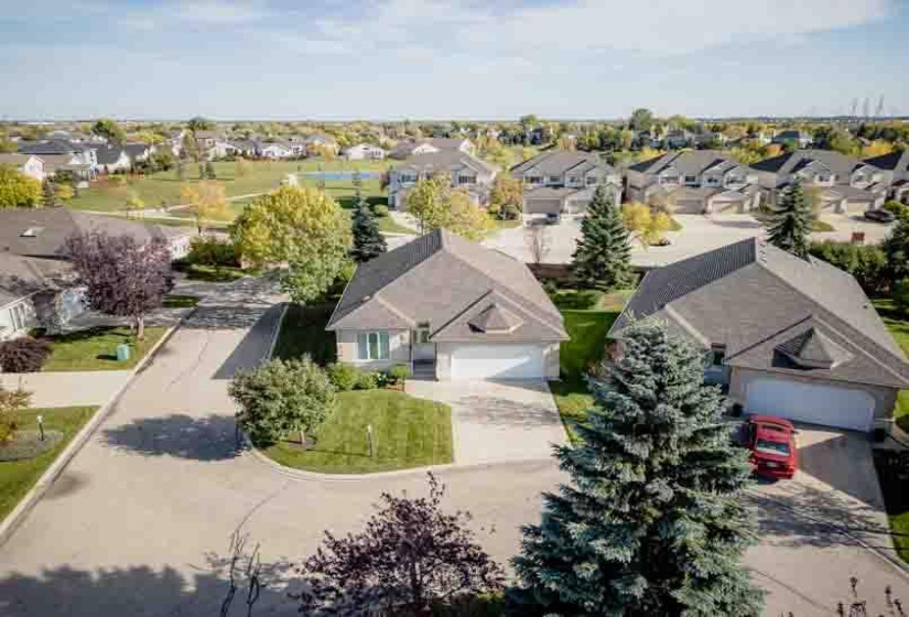 100 Royal Mint, 2 Bedrooms Bedrooms, 11 Rooms Rooms,3 BathroomsBathrooms,Condominium,For Sale,Royal Mint