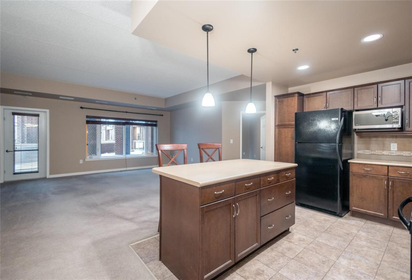 280 Fairhaven, 2 Bedrooms Bedrooms, 7 Rooms Rooms,2 BathroomsBathrooms,Condominium,For Sale,Fairhaven