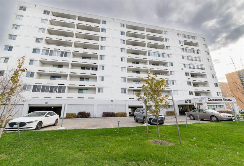 870 Cambridge, 1 Bedroom Bedrooms, 6 Rooms Rooms,1 BathroomBathrooms,Rental,For Sale,Cambridge,1000