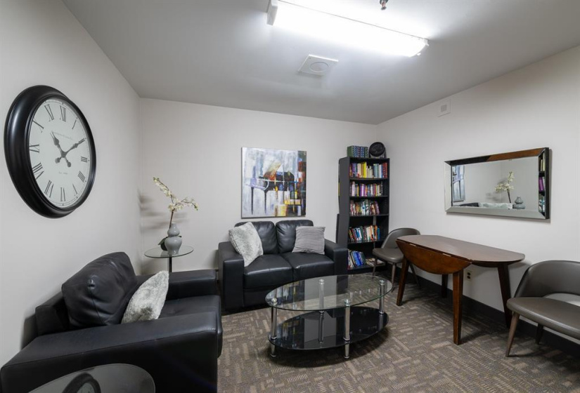 870 Cambridge, 1 Bedroom Bedrooms, 6 Rooms Rooms,1 BathroomBathrooms,Rental,For Sale,Cambridge,1000