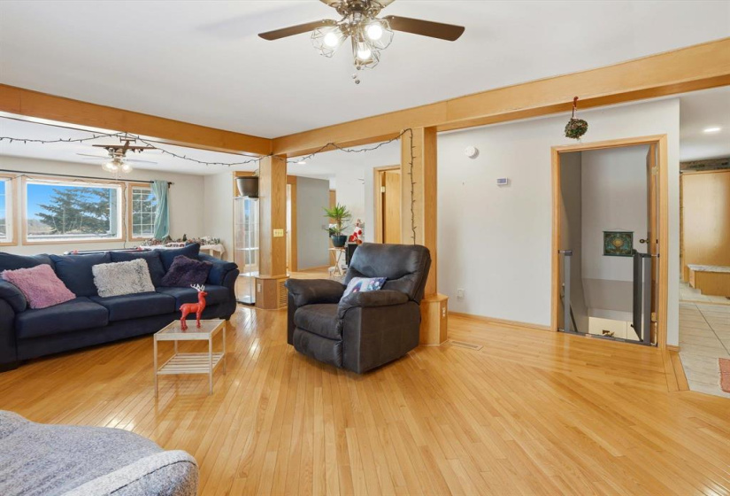 1276 BREEZY POINT R, 4 Bedrooms Bedrooms, 14 Rooms Rooms,3 BathroomsBathrooms,Residential,For Sale,BREEZY POINT R