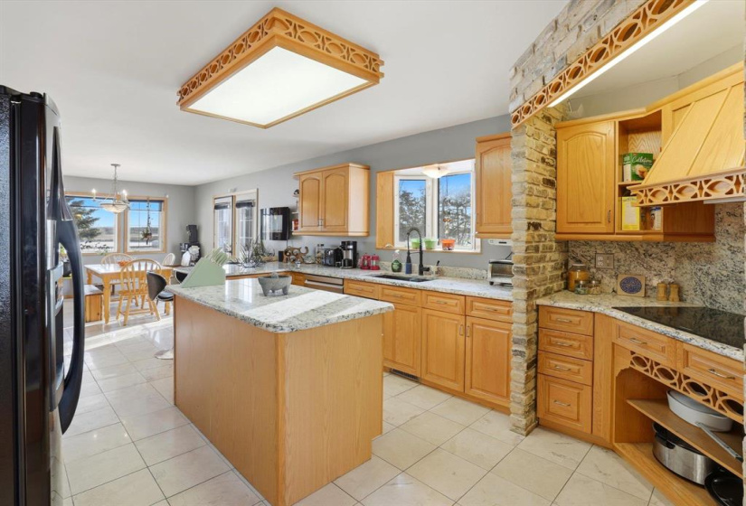 1276 BREEZY POINT R, 4 Bedrooms Bedrooms, 14 Rooms Rooms,3 BathroomsBathrooms,Residential,For Sale,BREEZY POINT R