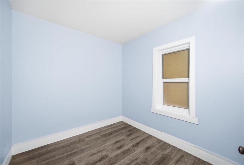 371 Selkirk, 5 Bedrooms Bedrooms, 16 Rooms Rooms,3 BathroomsBathrooms,Residential,For Sale,Selkirk