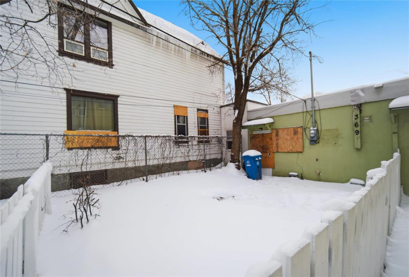 371 Selkirk, 5 Bedrooms Bedrooms, 16 Rooms Rooms,3 BathroomsBathrooms,Residential,For Sale,Selkirk