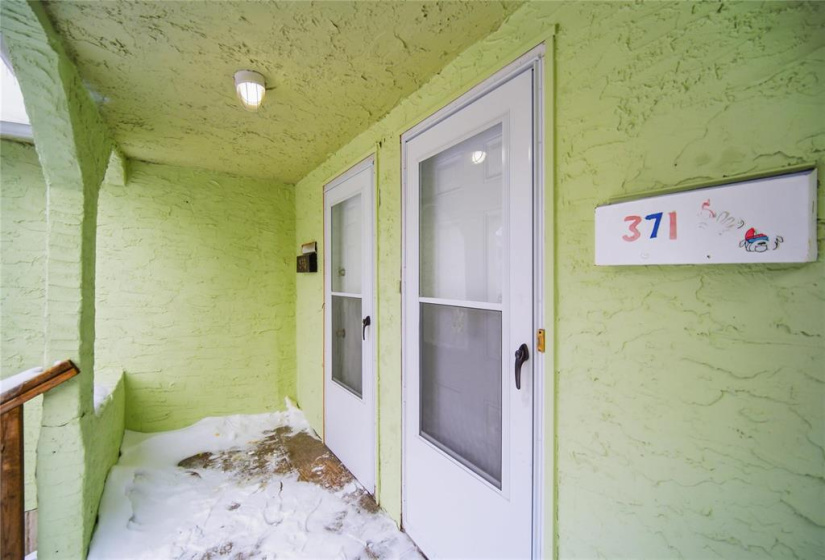 371 Selkirk, 5 Bedrooms Bedrooms, 16 Rooms Rooms,3 BathroomsBathrooms,Residential,For Sale,Selkirk