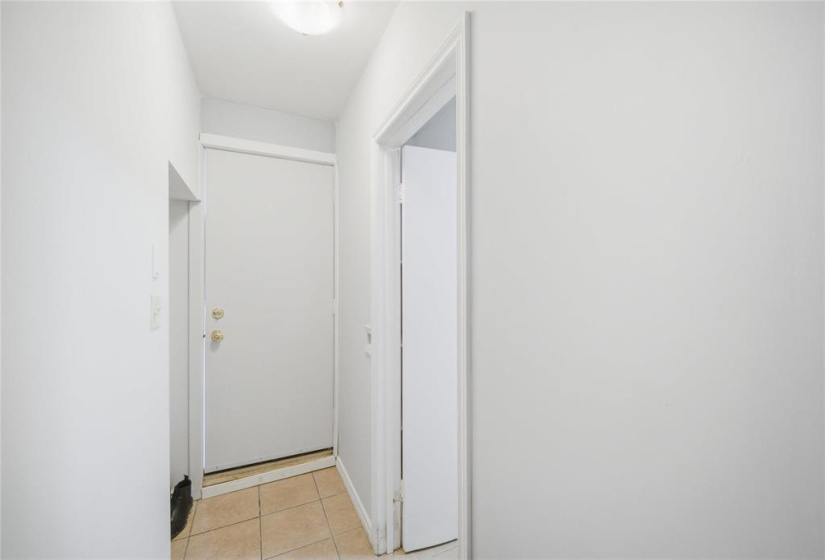 371 Selkirk, 5 Bedrooms Bedrooms, 16 Rooms Rooms,3 BathroomsBathrooms,Residential,For Sale,Selkirk