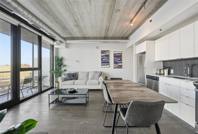 311 Hargrave, 1 Bedroom Bedrooms, 4 Rooms Rooms,1 BathroomBathrooms,Condominium,For Sale,Hargrave