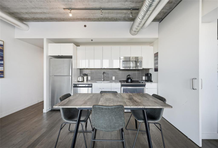 311 Hargrave, 1 Bedroom Bedrooms, 4 Rooms Rooms,1 BathroomBathrooms,Condominium,For Sale,Hargrave