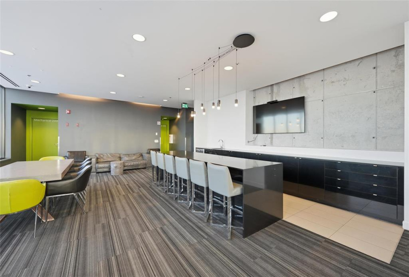 311 Hargrave, 1 Bedroom Bedrooms, 4 Rooms Rooms,1 BathroomBathrooms,Condominium,For Sale,Hargrave