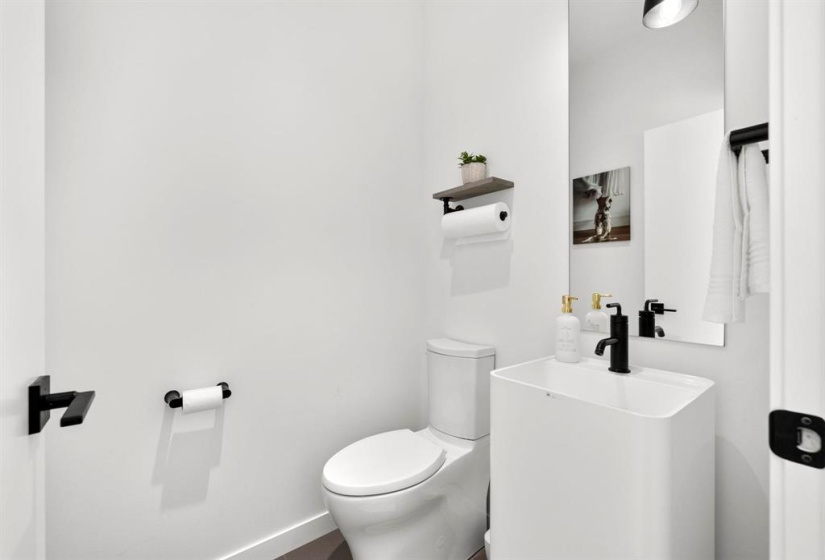 Lower level 2pc bath