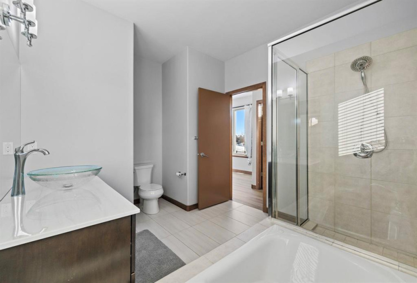 82 Prairie Smoke, 3 Bedrooms Bedrooms, 10 Rooms Rooms,2 BathroomsBathrooms,Residential,For Sale,Prairie Smoke