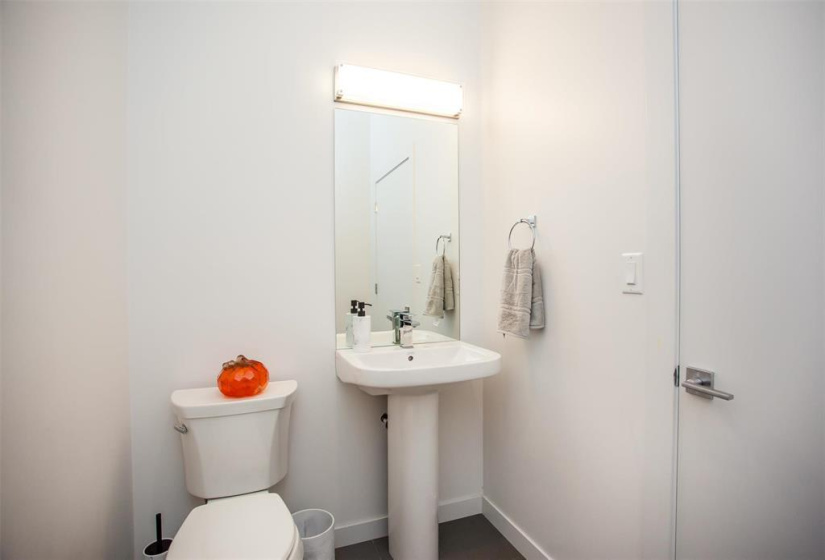 408 Cherrywood, 5 Bedrooms Bedrooms, 13 Rooms Rooms,3 BathroomsBathrooms,Residential,For Sale,Cherrywood