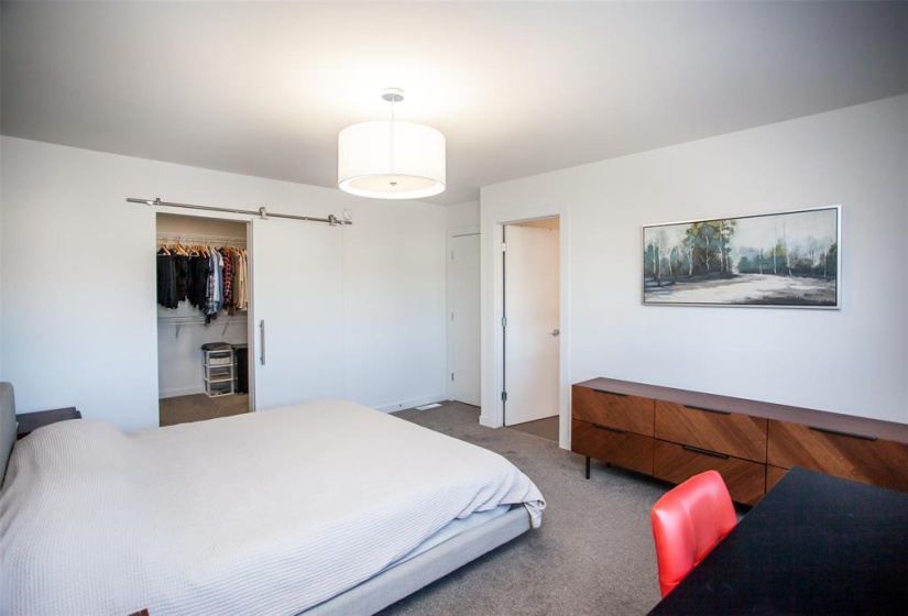 408 Cherrywood, 5 Bedrooms Bedrooms, 13 Rooms Rooms,3 BathroomsBathrooms,Residential,For Sale,Cherrywood