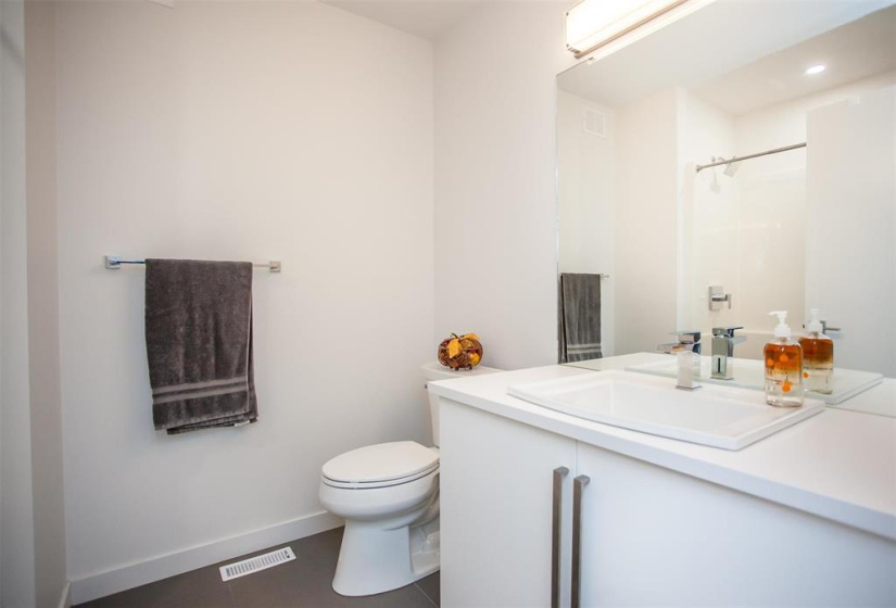 408 Cherrywood, 5 Bedrooms Bedrooms, 13 Rooms Rooms,3 BathroomsBathrooms,Residential,For Sale,Cherrywood