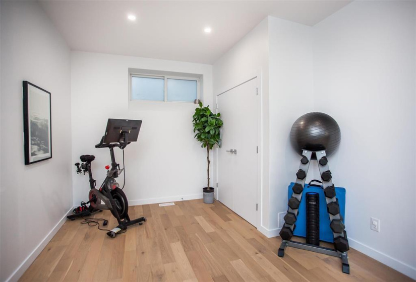 408 Cherrywood, 5 Bedrooms Bedrooms, 13 Rooms Rooms,3 BathroomsBathrooms,Residential,For Sale,Cherrywood