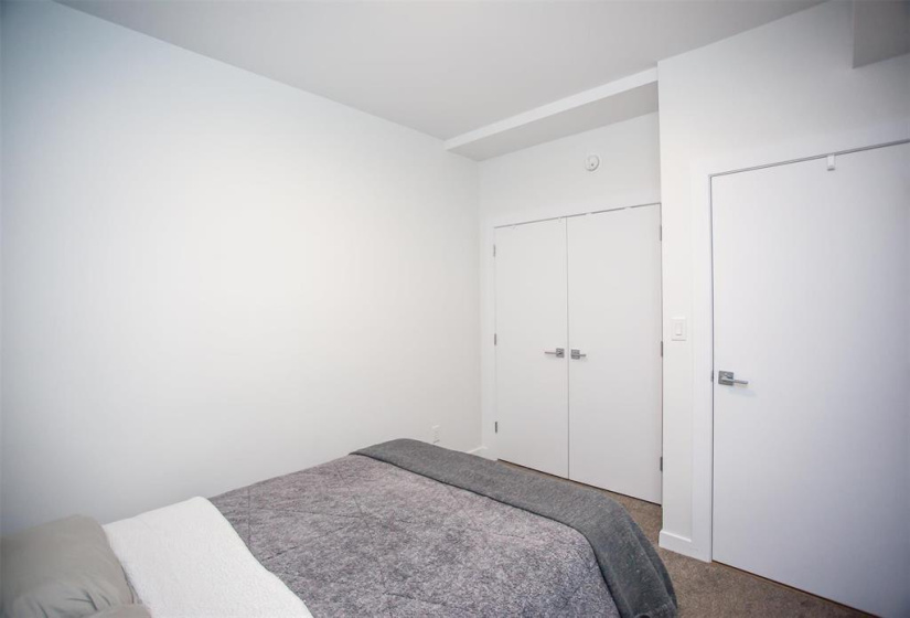 408 Cherrywood, 5 Bedrooms Bedrooms, 13 Rooms Rooms,3 BathroomsBathrooms,Residential,For Sale,Cherrywood