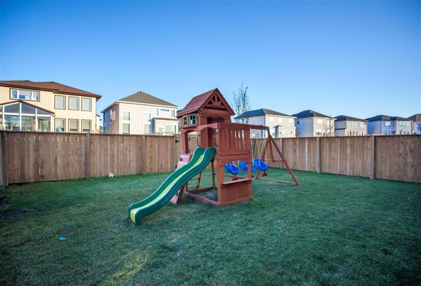 408 Cherrywood, 5 Bedrooms Bedrooms, 13 Rooms Rooms,3 BathroomsBathrooms,Residential,For Sale,Cherrywood