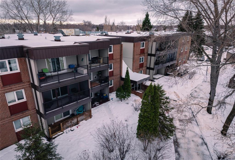 456 Kenaston, 1 Bedroom Bedrooms, 6 Rooms Rooms,1 BathroomBathrooms,Condominium,For Sale,Kenaston