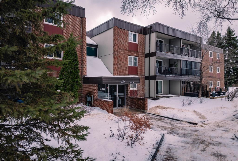 456 Kenaston, 1 Bedroom Bedrooms, 6 Rooms Rooms,1 BathroomBathrooms,Condominium,For Sale,Kenaston