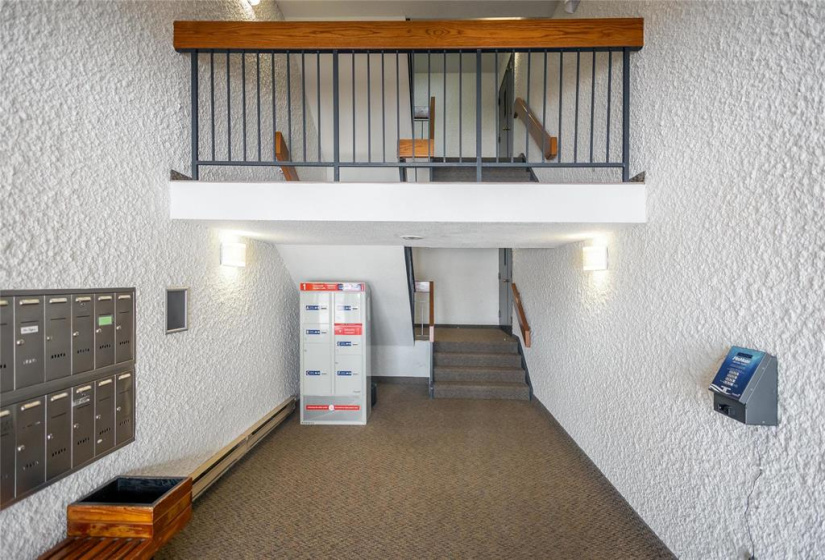 456 Kenaston, 1 Bedroom Bedrooms, 6 Rooms Rooms,1 BathroomBathrooms,Condominium,For Sale,Kenaston